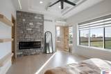 902 Lakeview Way - Photo 17