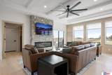 902 Lakeview Way - Photo 7