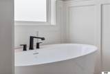 10010 184th Street - Photo 40