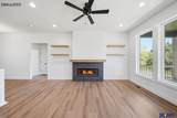 720 Regiment Road - Photo 8