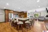 915 Woodcrest Court - Photo 12