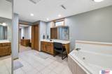 915 Woodcrest Court - Photo 31