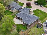 915 Woodcrest Court - Photo 49