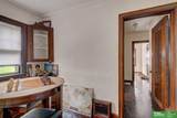 911 38th Street - Photo 10