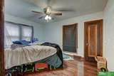 911 38th Street - Photo 15