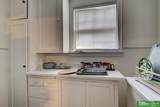 911 38th Street - Photo 29