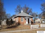 1051 L Street - Photo 2