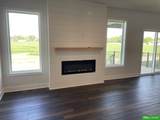 465 Thornbird Drive - Photo 3