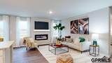 18464 Aurora Street - Photo 2