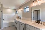 8215 166 Street - Photo 32