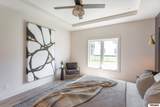 3031 Walter Terrace - Photo 17