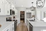 5731 Kestrel Parkway - Photo 11