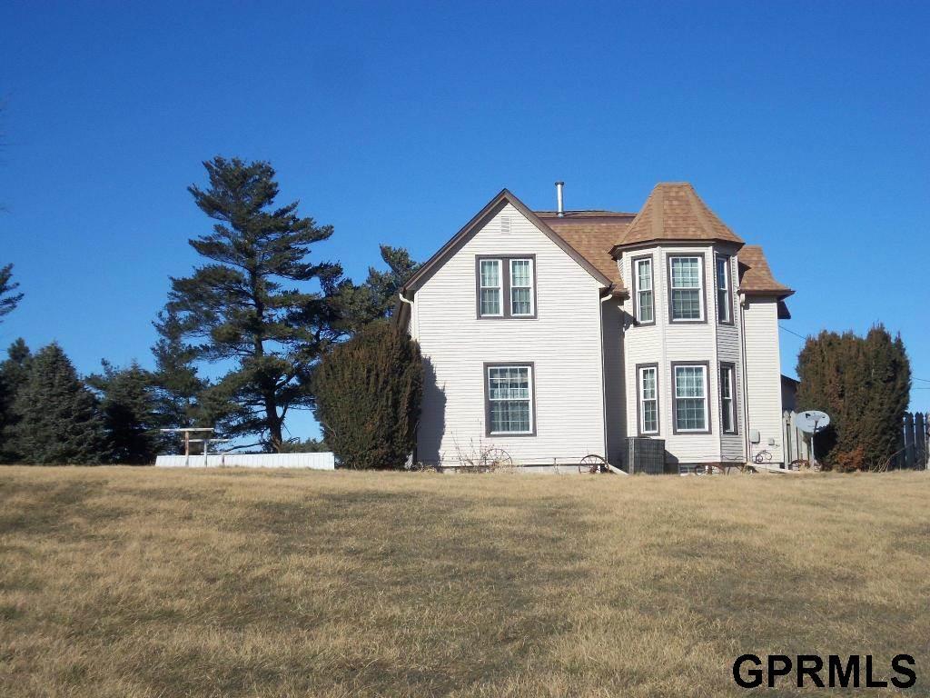 2510 F 58 Street - Photo 1