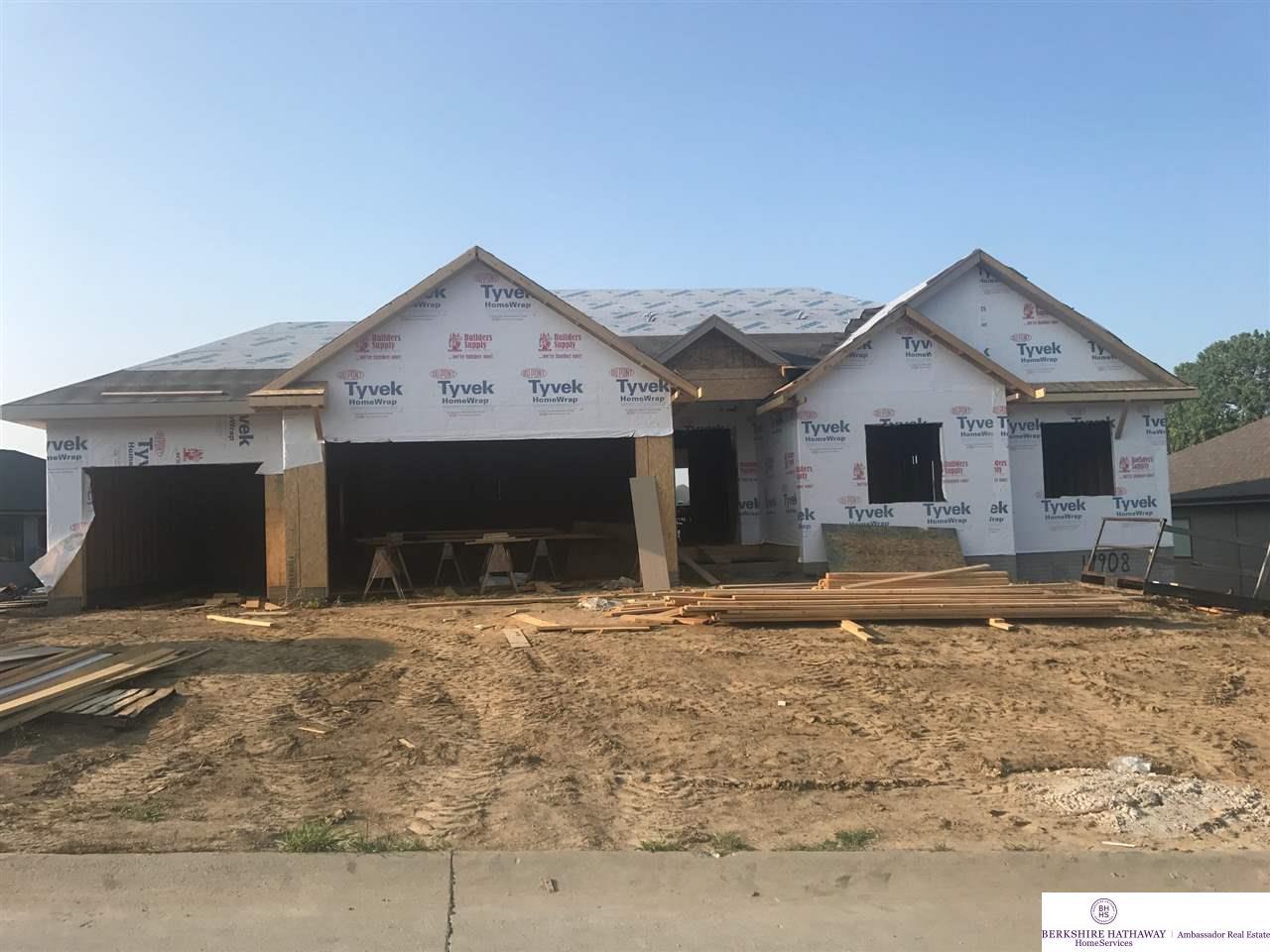 19908 Sherwood Circle - Photo 1