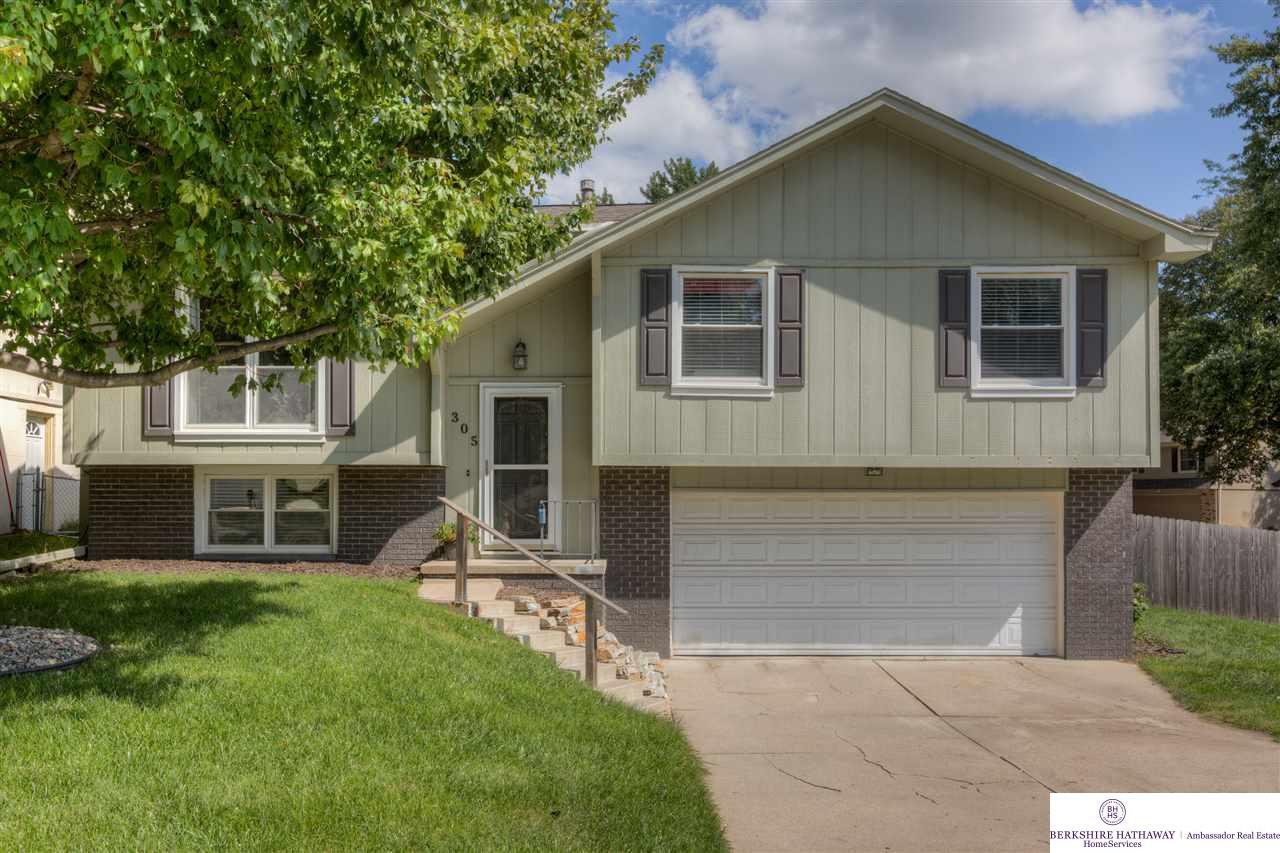 305 154 Street - Photo 1