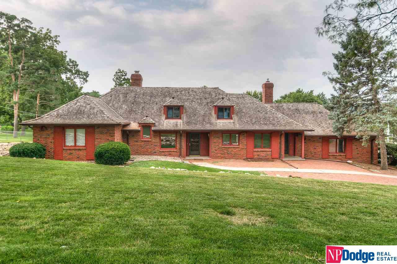10009 Pacific Street - Photo 1