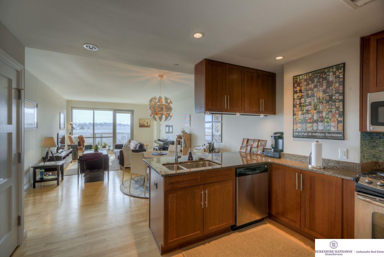 220 31 Avenue - Photo 1