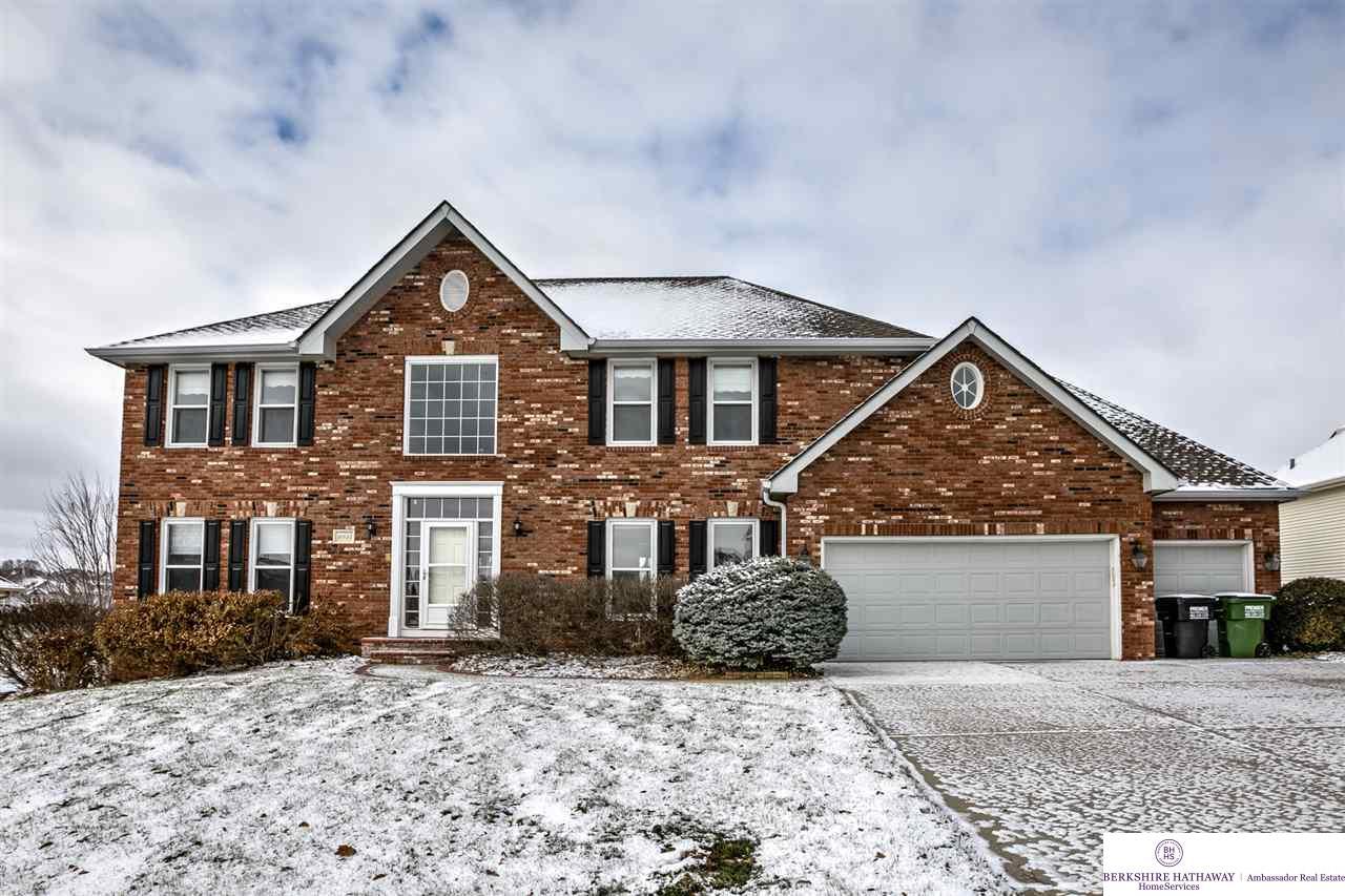 10014 175 Circle - Photo 1