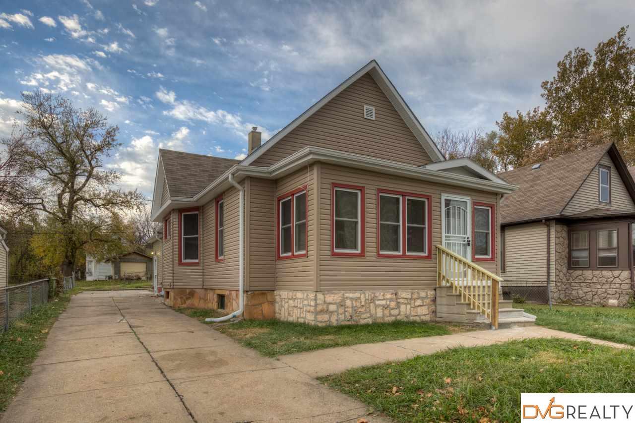 2413 Blondo Street - Photo 1