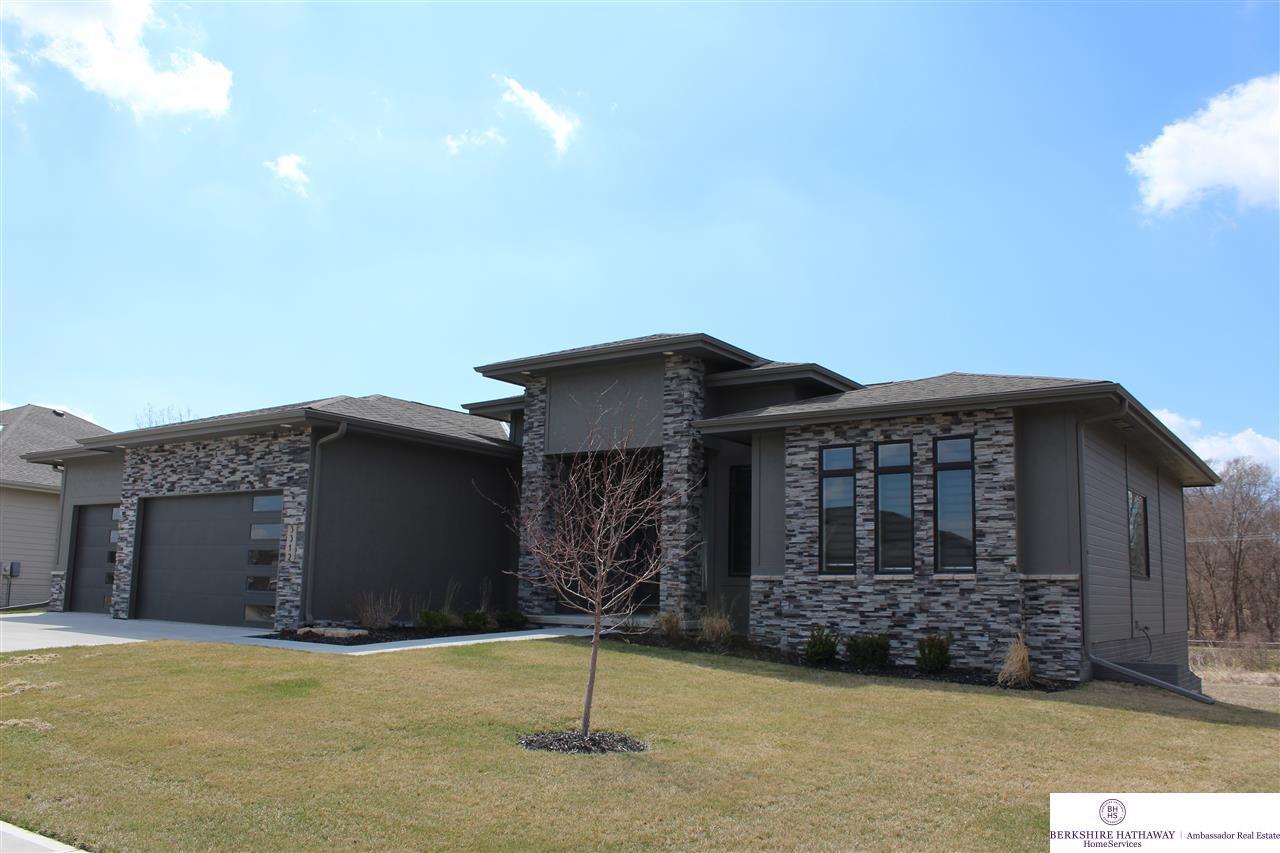 7708 181 Avenue - Photo 1