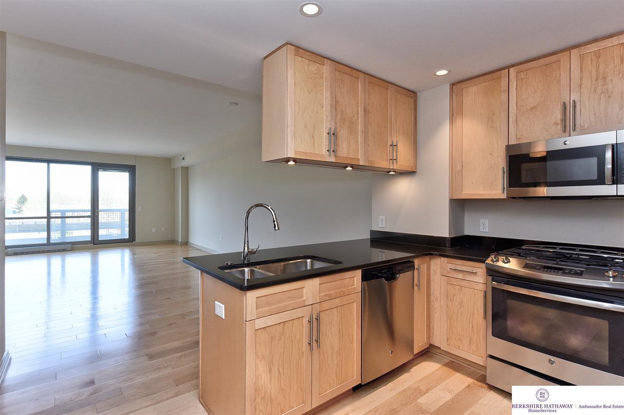 120 31 Avenue - Photo 1