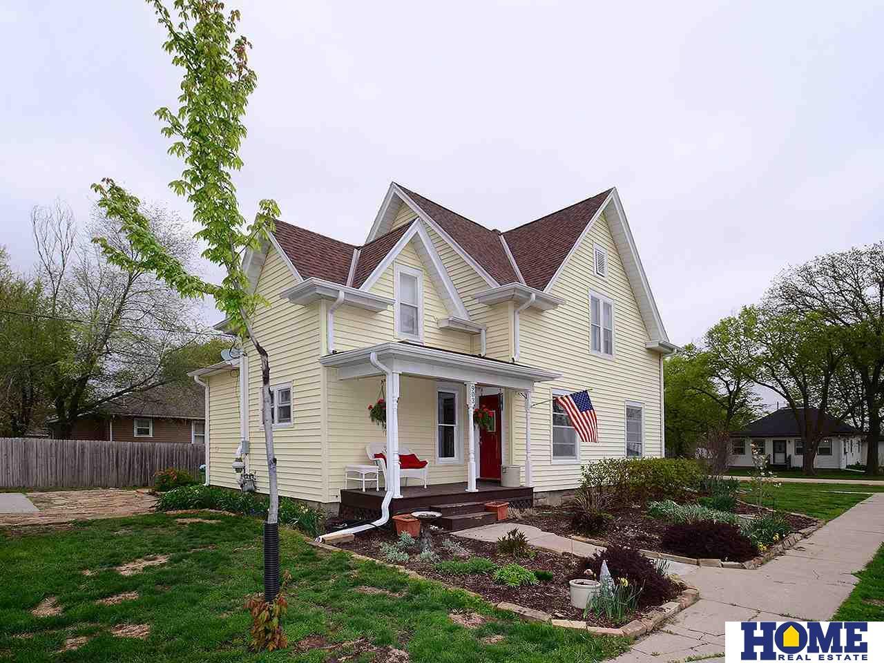 903 Fulton Avenue - Photo 1