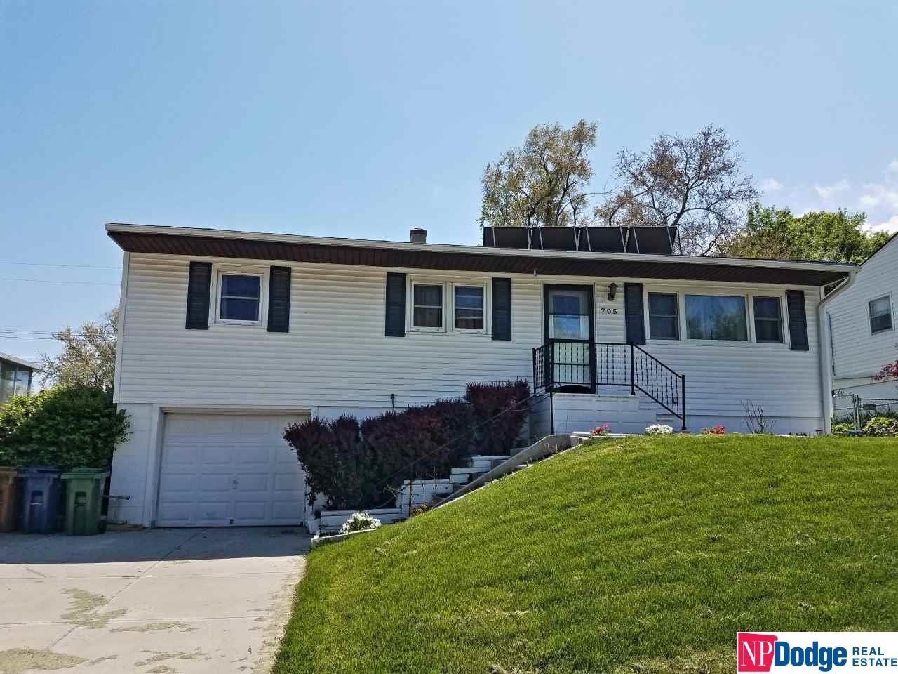 705 31st Avenue - Photo 1