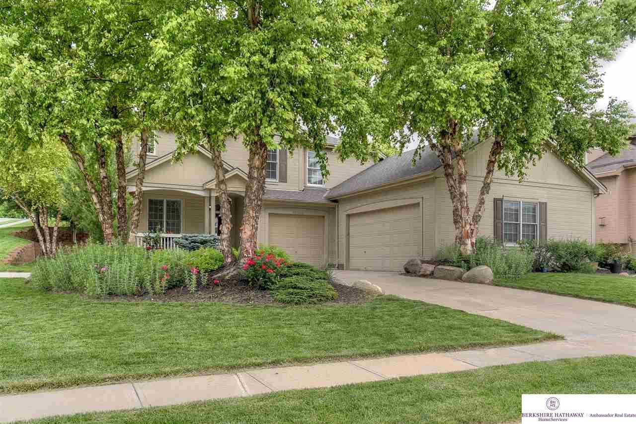 18432 Dewey Avenue - Photo 1