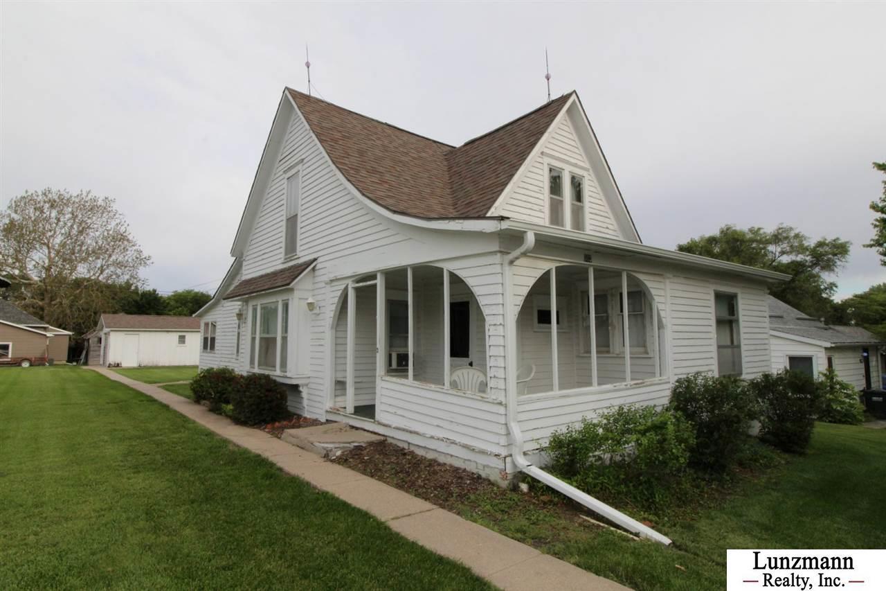 303 Chestnut Street - Photo 1