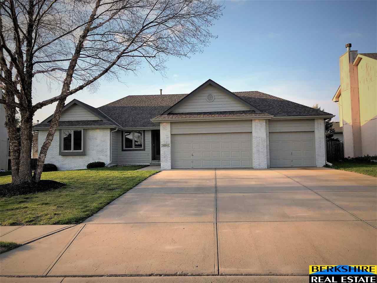 20912 Sequoia Street - Photo 1