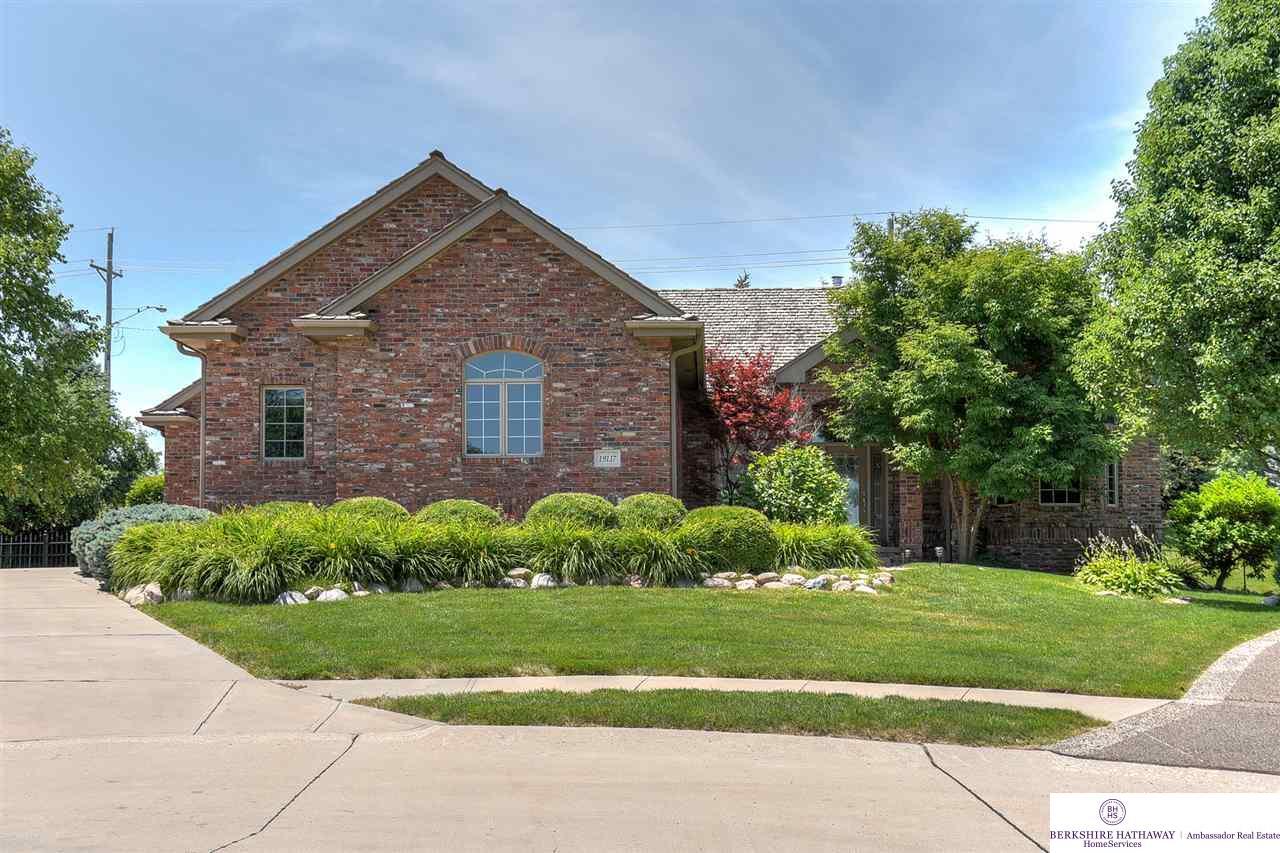 19117 Kent Circle - Photo 1 19117 Kent Circle - Photo 1