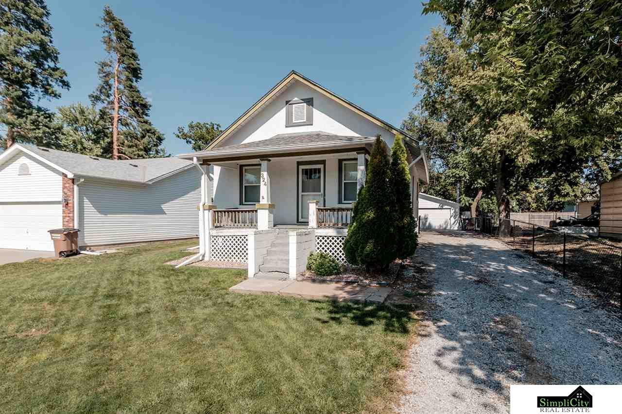324 16Th Street - Photo 1