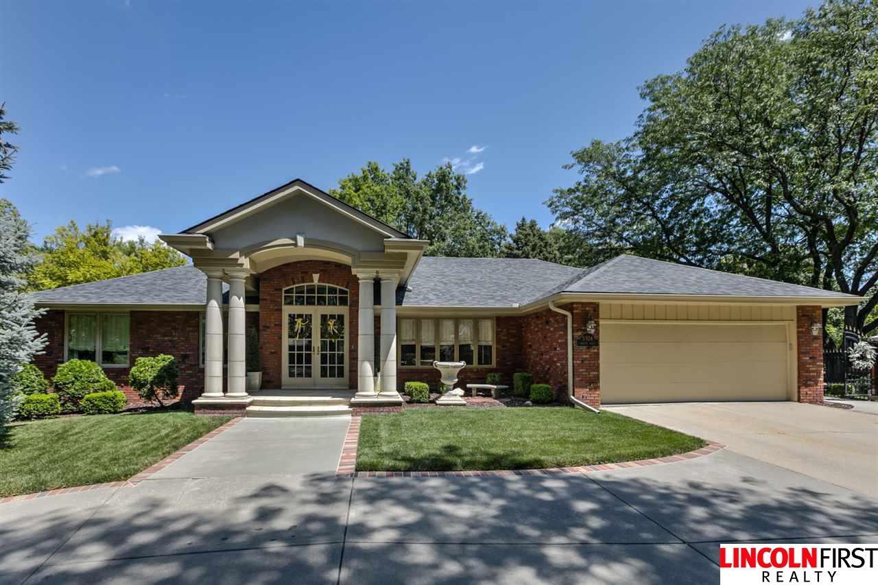 5924 Rolling Hills Boulevard - Photo 1