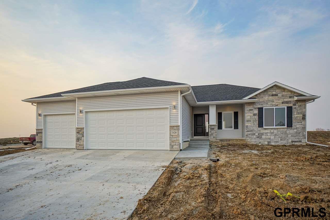 1426 9th Street - Photo 1