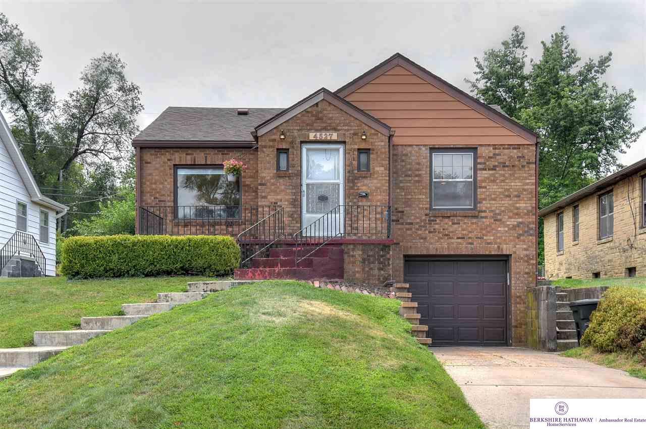 4527 Mason Street - Photo 1