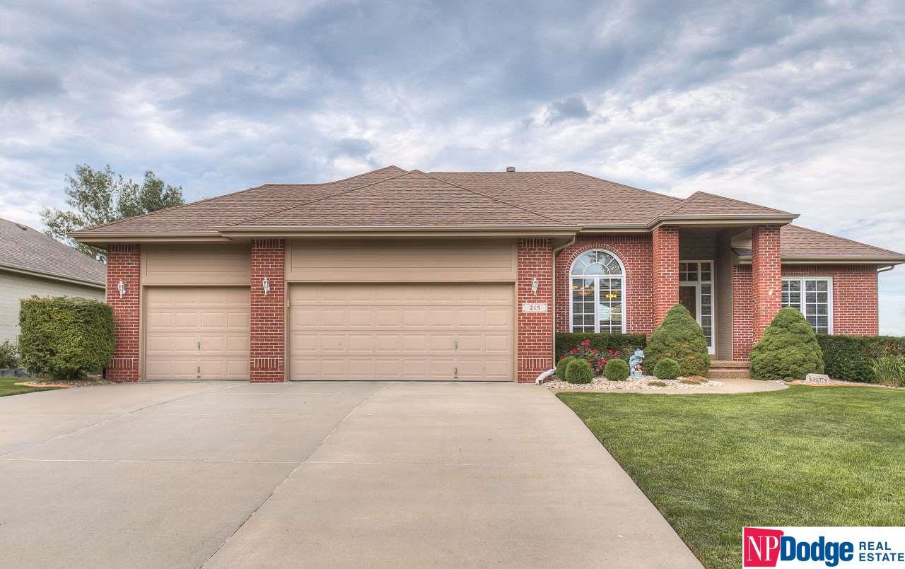 215 Longwood Drive - Photo 1