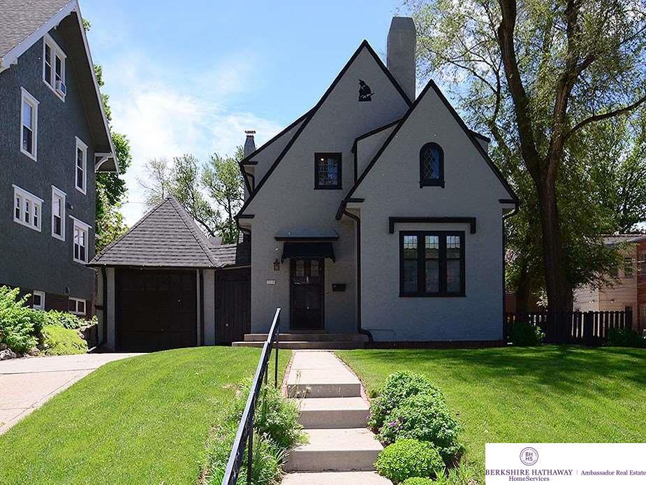 5119 Chicago Street - Photo 1
