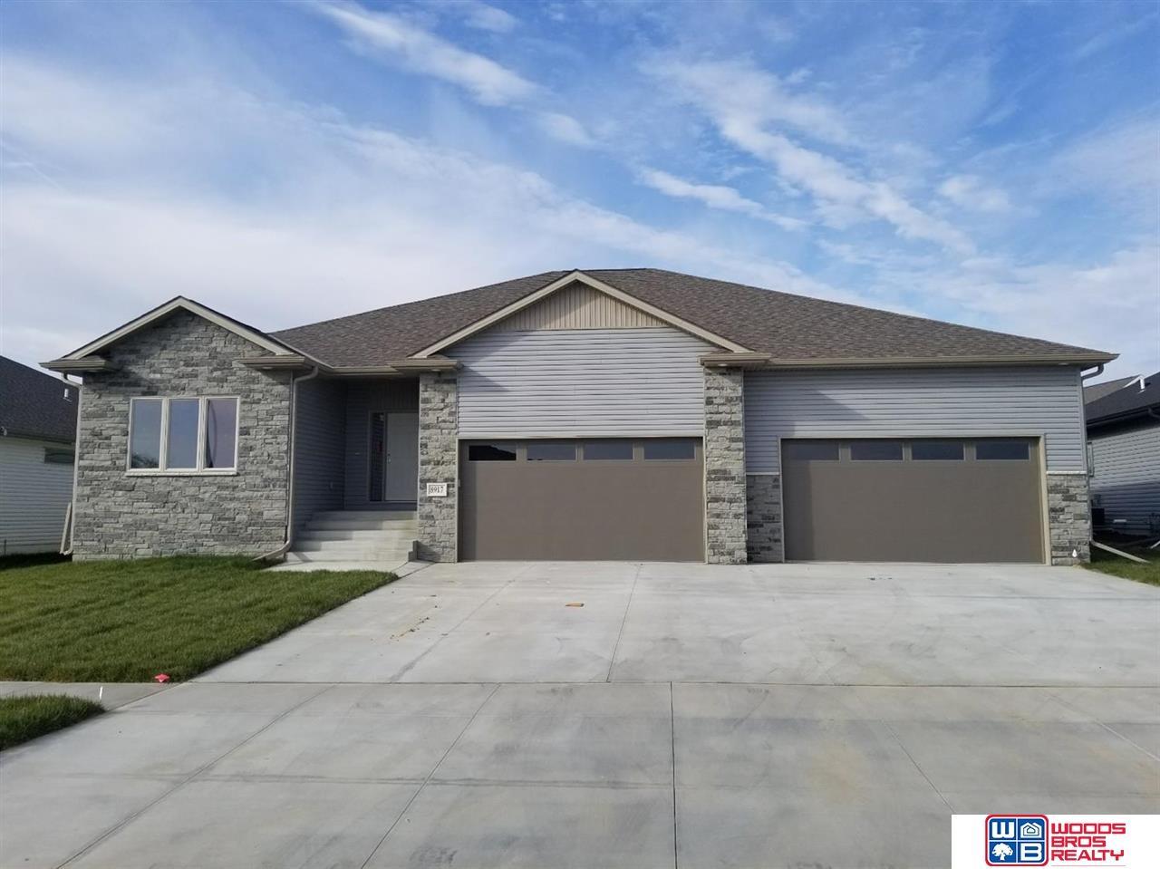 8917 32nd Street - Photo 1