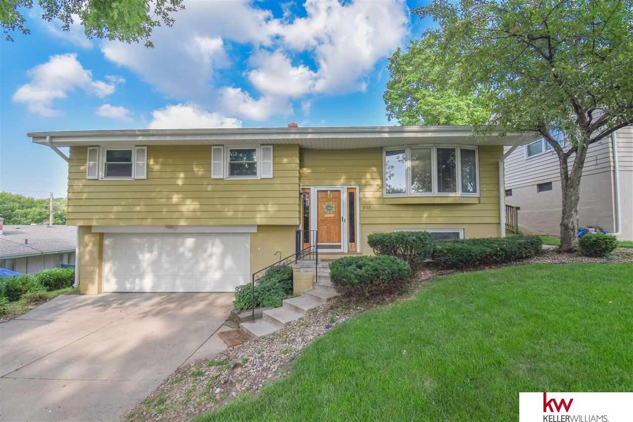 2111 46 Avenue - Photo 1