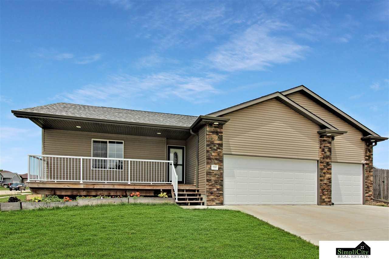 720 Prairie Clover Lane - Photo 1 720 Prairie Clover Lane - Photo 1