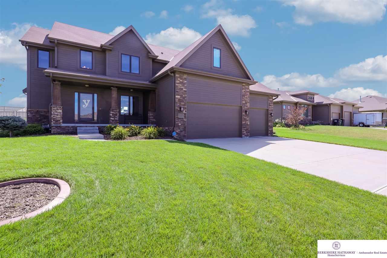 8207 Swallowtail Street - Photo 1