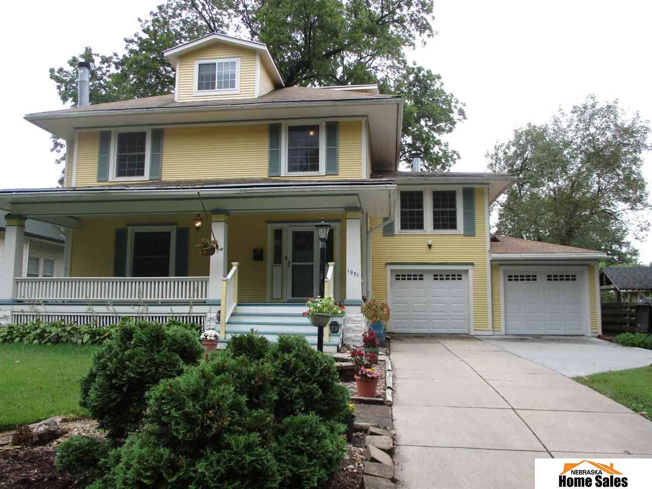 1951 Sewell Street - Photo 1
