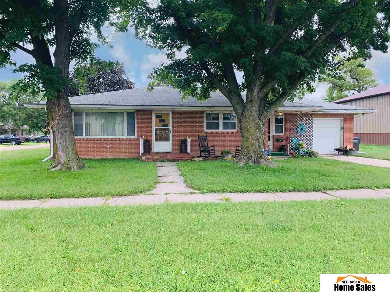 612 Street Street - Photo 1