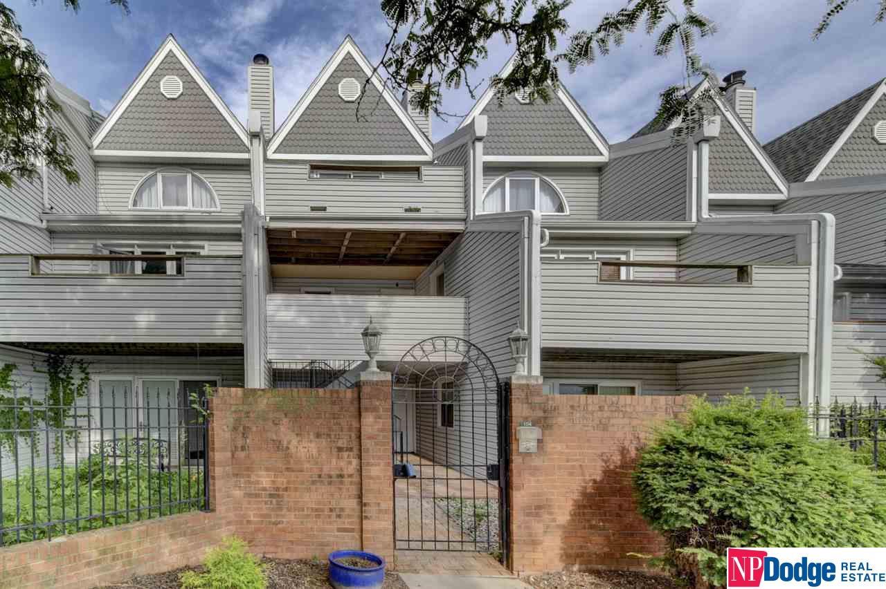 104 37th Street - Photo 1