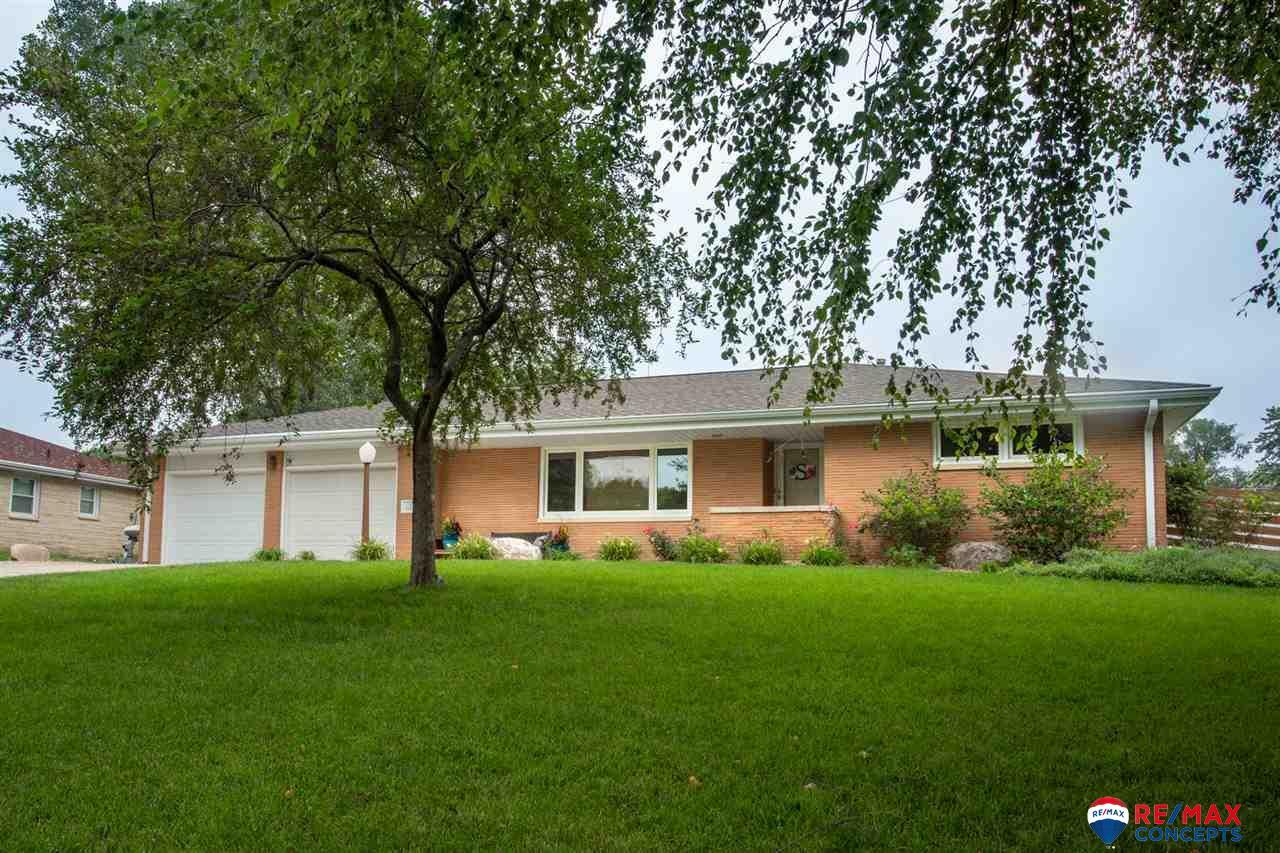 220 Chestnut Street - Photo 1