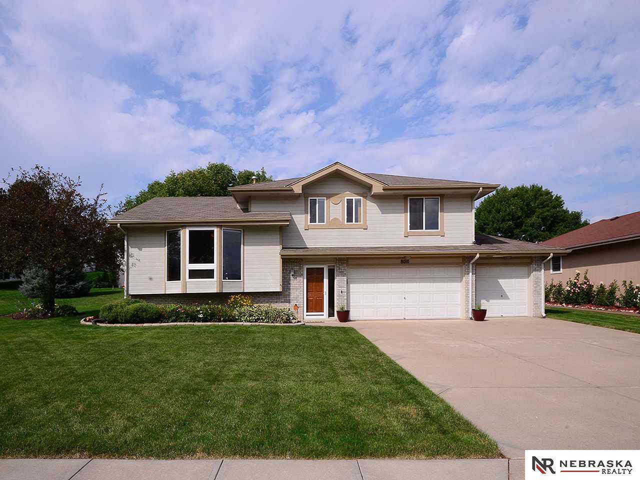 8010 67 Street Circle - Photo 1