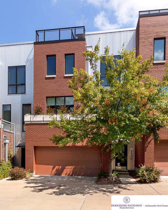 913 10 Court - Photo 1