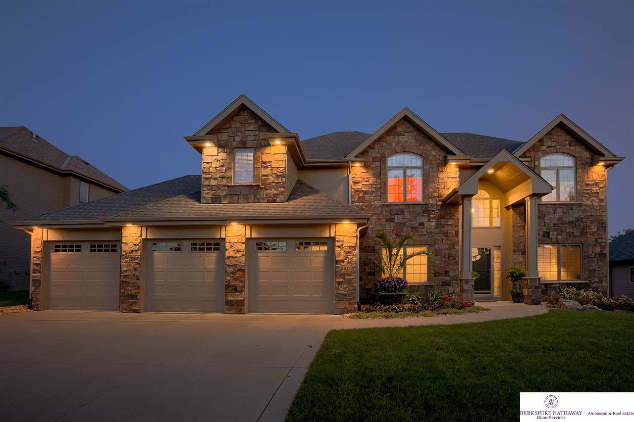 3105 193 Street - Photo 1