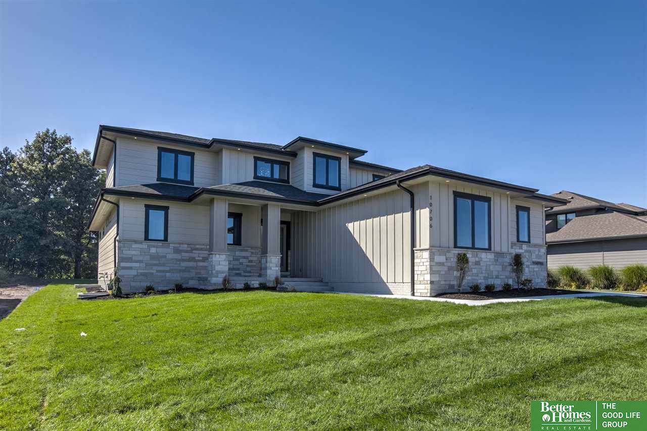 10706 176th Street - Photo 1