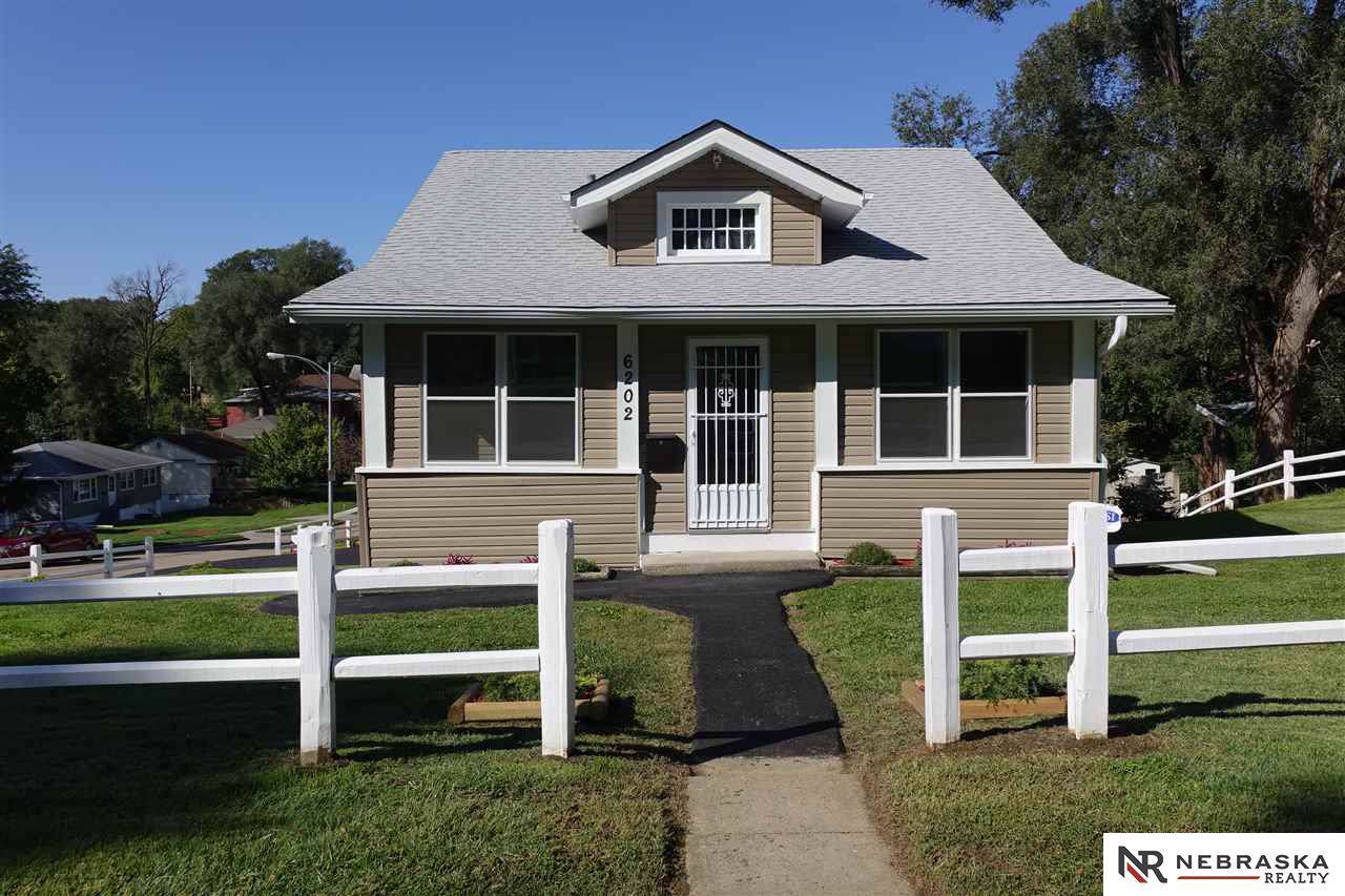 6202 39th Street - Photo 1